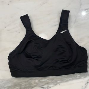Brooks running sports bra. Size 34D.